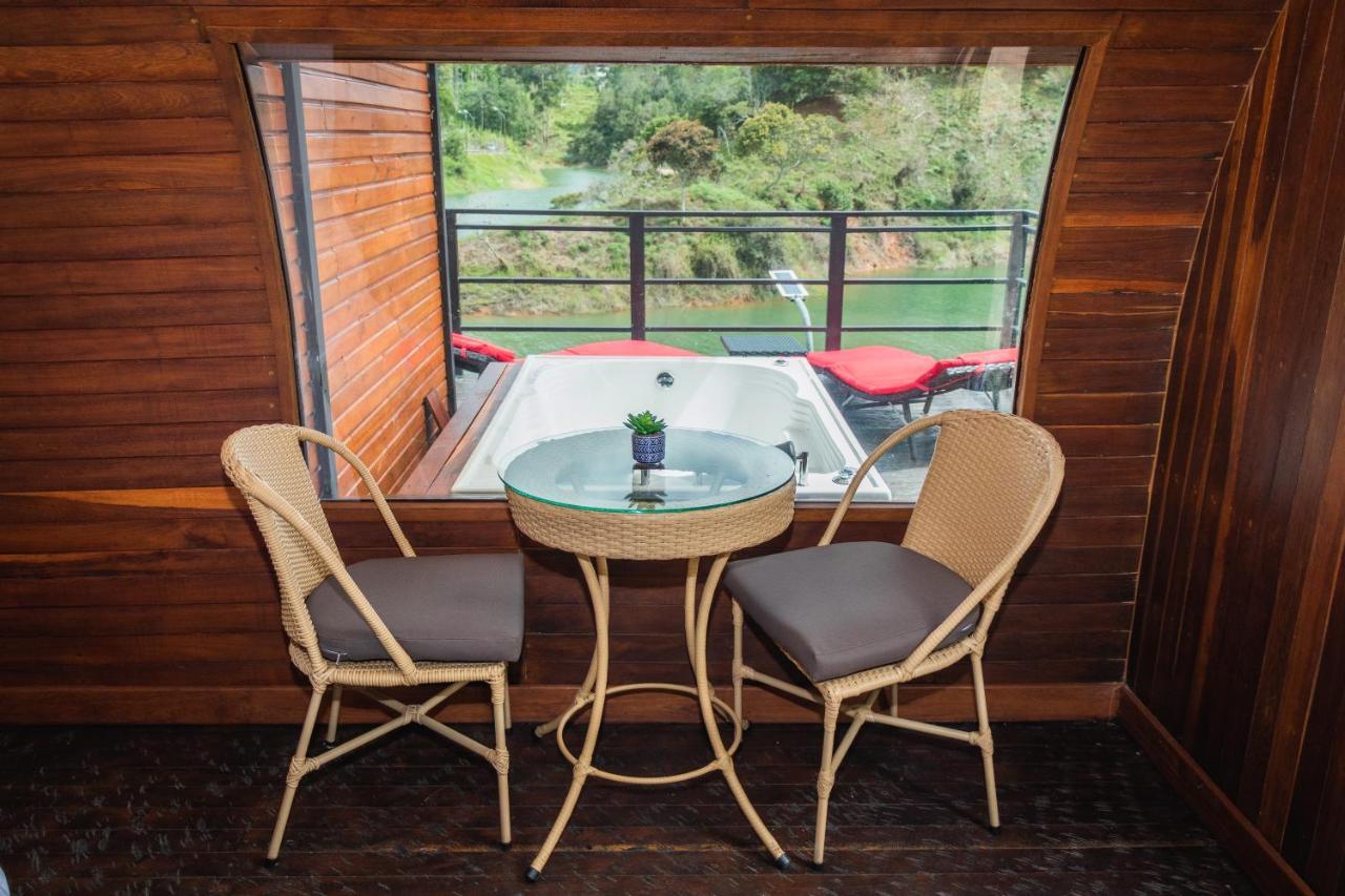 Glamping The Mountain Hotel Guatapé Buitenkant foto