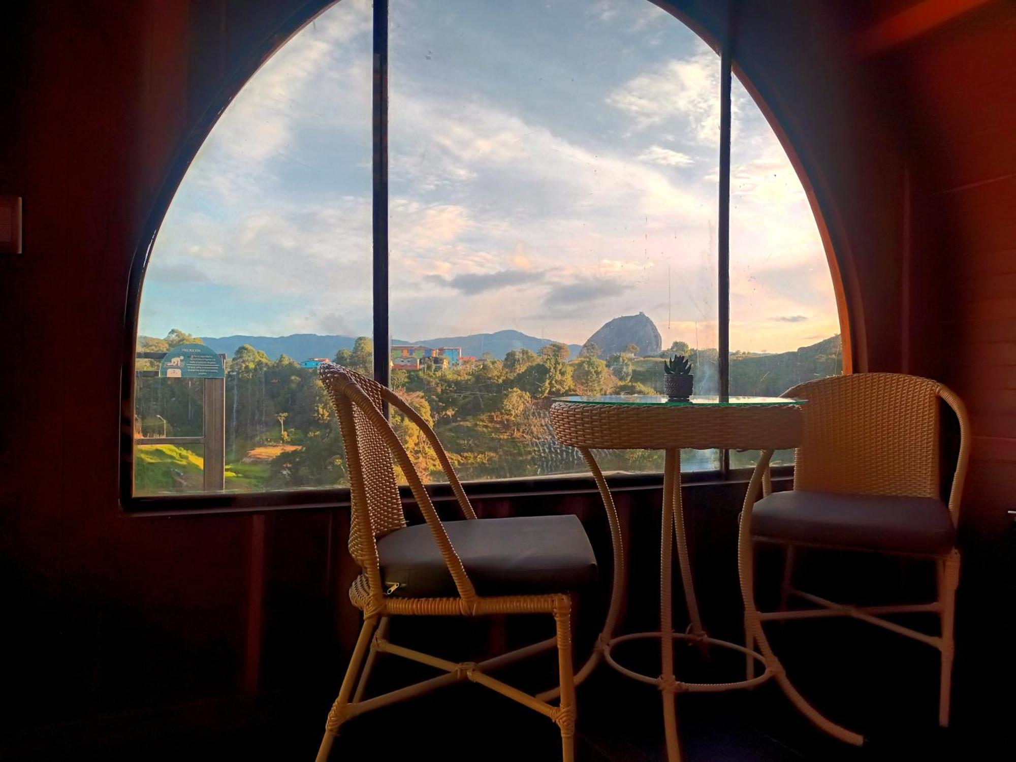 Glamping The Mountain Hotel Guatapé Buitenkant foto