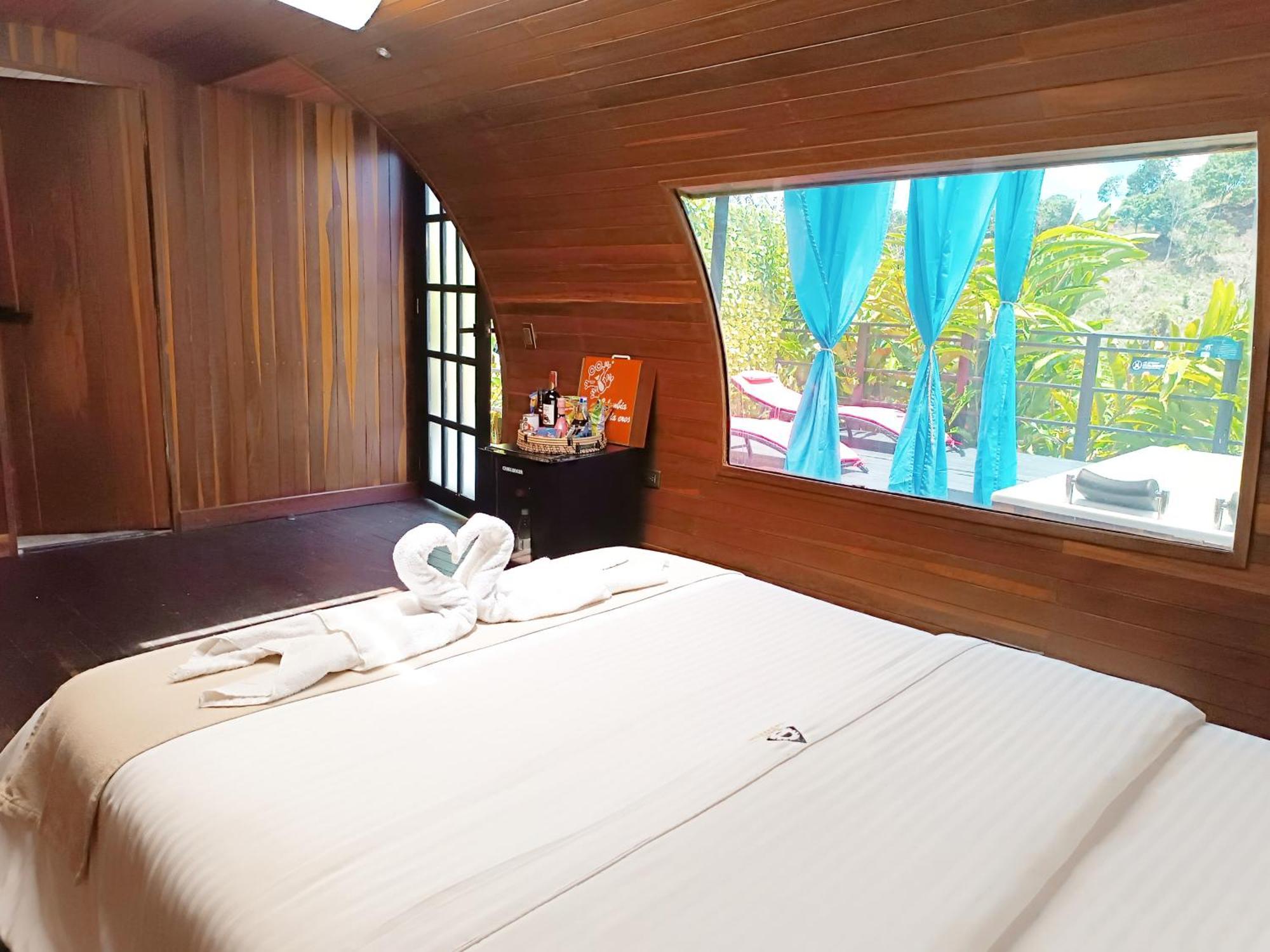 Glamping The Mountain Hotel Guatapé Buitenkant foto