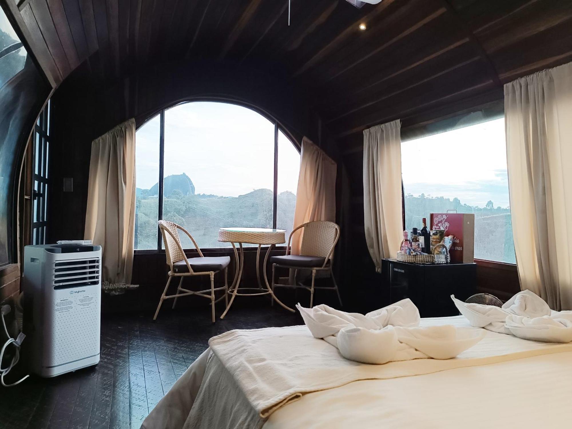 Glamping The Mountain Hotel Guatapé Buitenkant foto