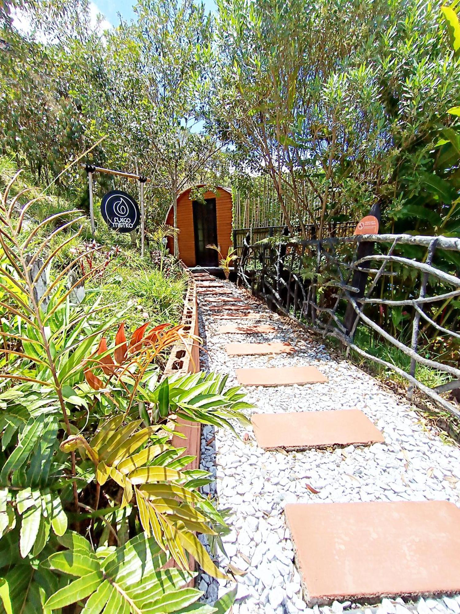 Glamping The Mountain Hotel Guatapé Buitenkant foto